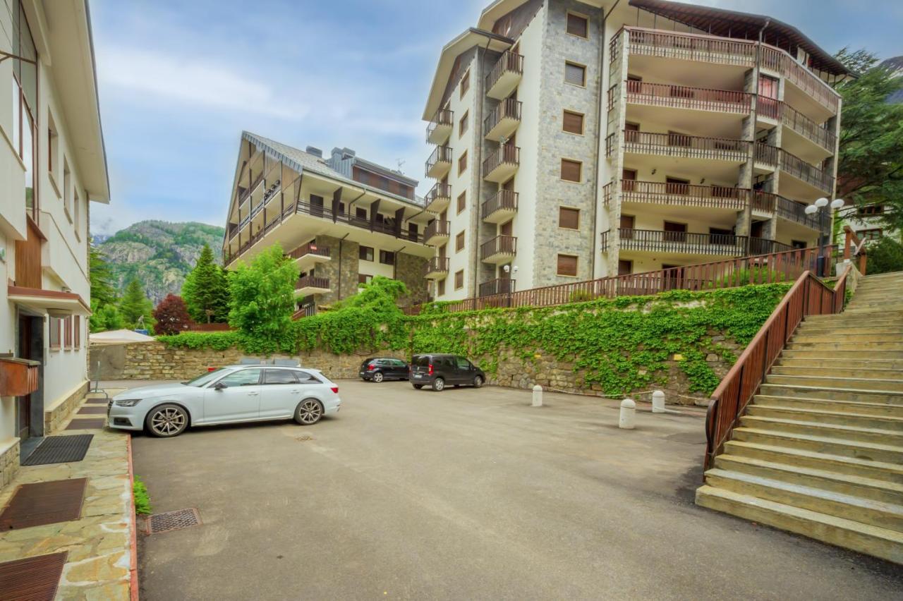 Appartamento Camille - Accogliente E Con Parcheggio - Cour 0078 Courmayeur Bagian luar foto